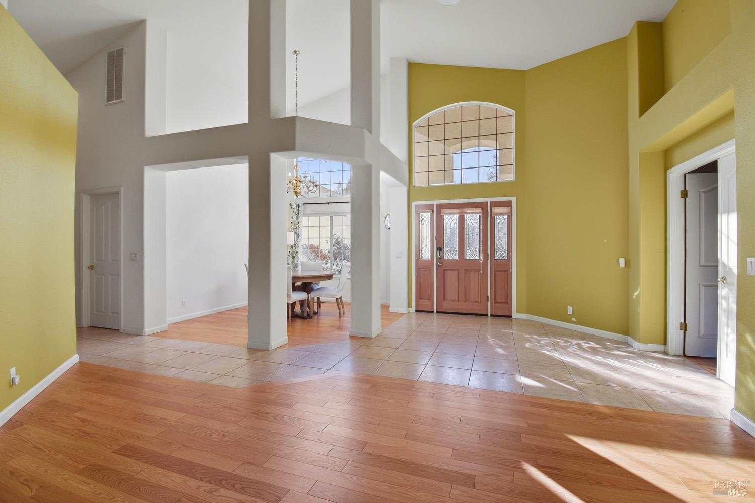 Detail Gallery Image 4 of 39 For 5828 Owl Hill Ave, Santa Rosa,  CA 95409 - 4 Beds | 3/1 Baths