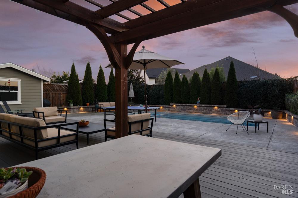 Detail Gallery Image 63 of 72 For 280 Pacific Heights Dr, Santa Rosa,  CA 95403 - 4 Beds | 3/1 Baths