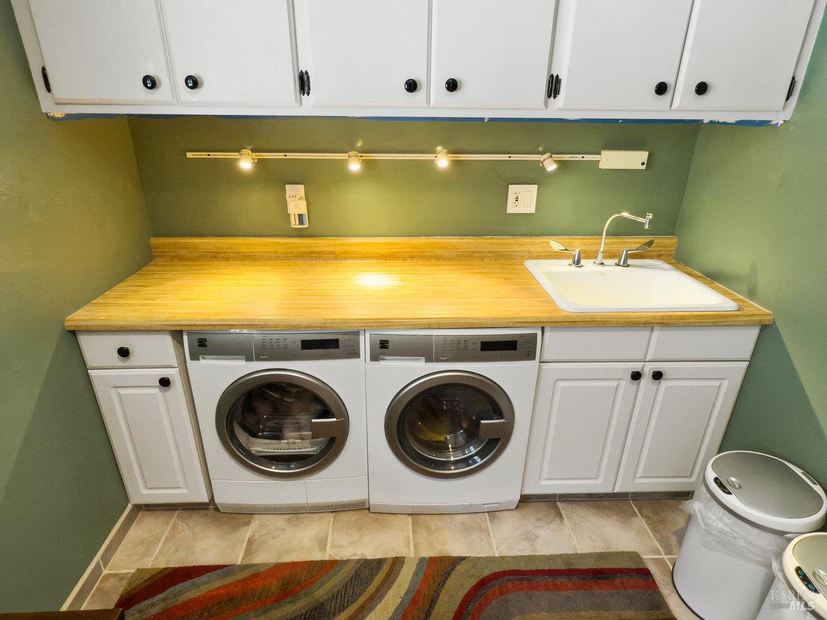 Detail Gallery Image 24 of 41 For 119 Oakmont Ave, San Rafael,  CA 94901 - 4 Beds | 3/1 Baths