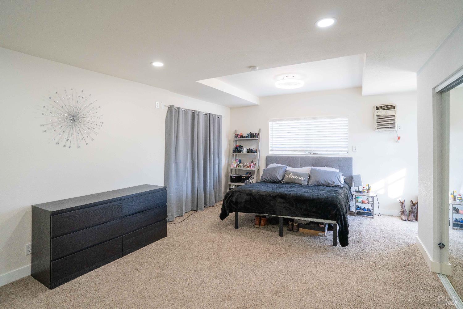 Detail Gallery Image 19 of 26 For 800 N Washington St, Dixon,  CA 95620 - 3 Beds | 2 Baths