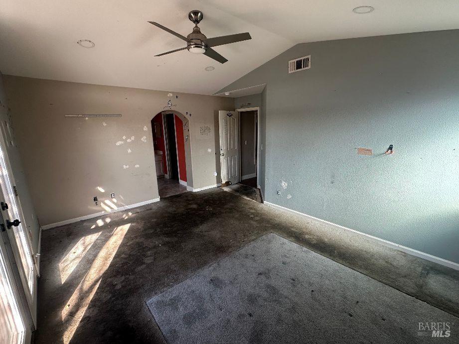 Detail Gallery Image 14 of 21 For 2163 Garnet Cir, Vallejo,  CA 94591 - 4 Beds | 2 Baths