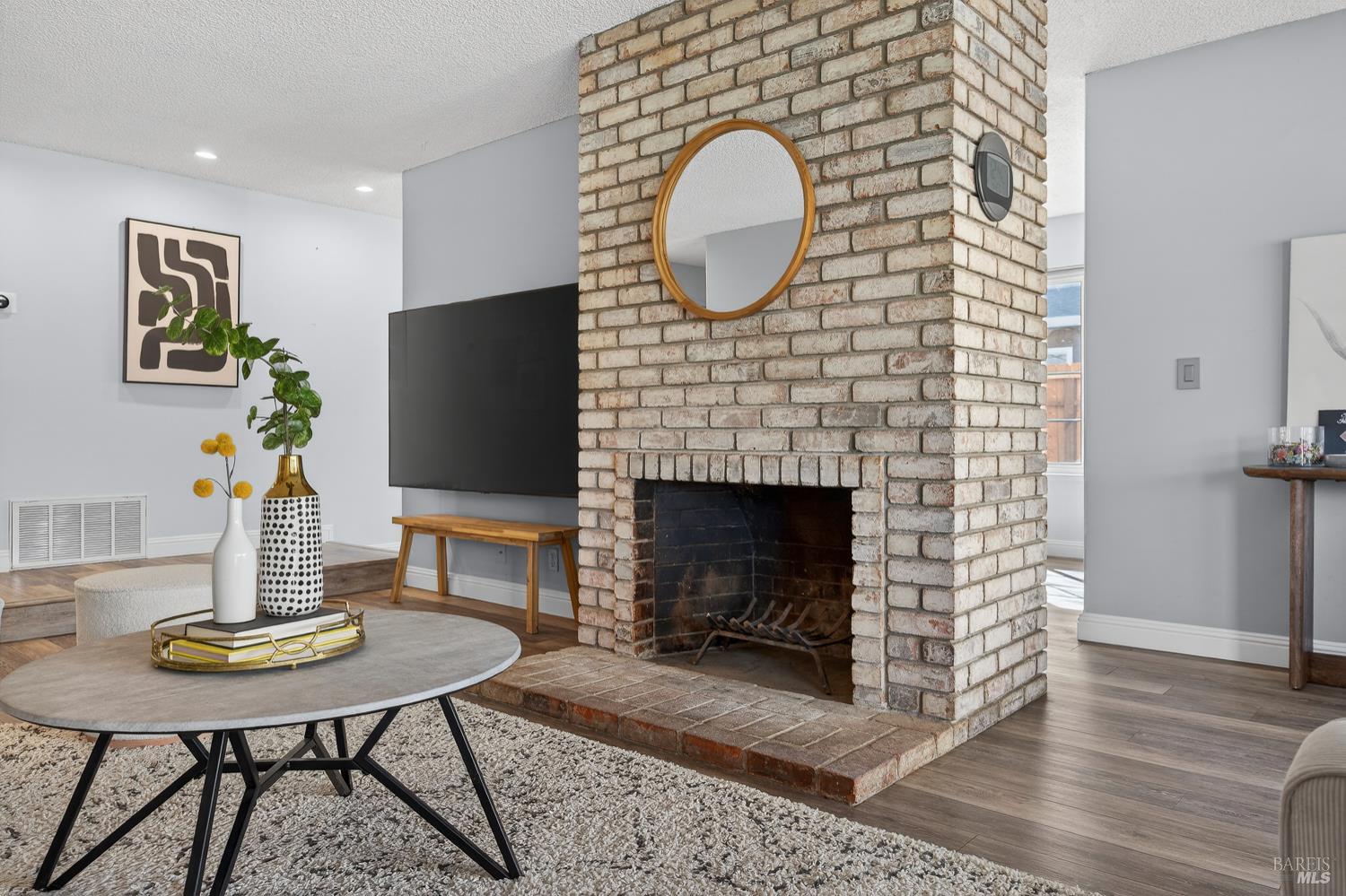 Detail Gallery Image 7 of 70 For 432 Chelsea Way, Fairfield,  CA 94533 - 4 Beds | 2 Baths