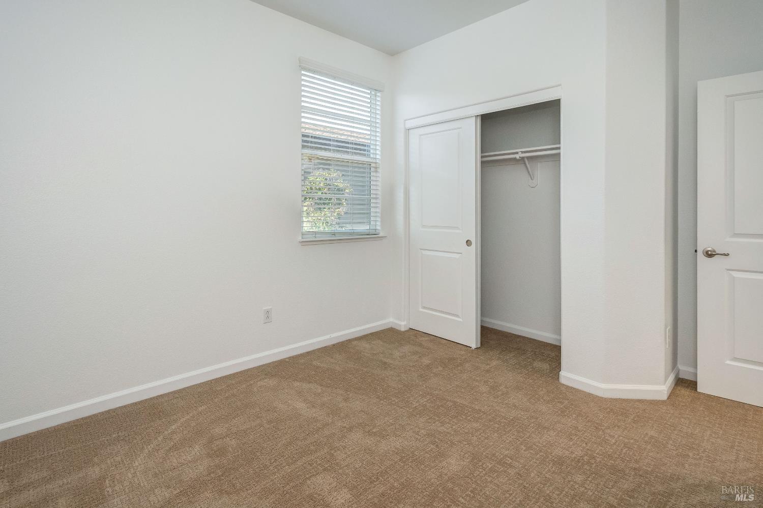 Detail Gallery Image 21 of 35 For 1652 Glenmore Dr, Fairfield,  CA 94533 - 3 Beds | 2/1 Baths