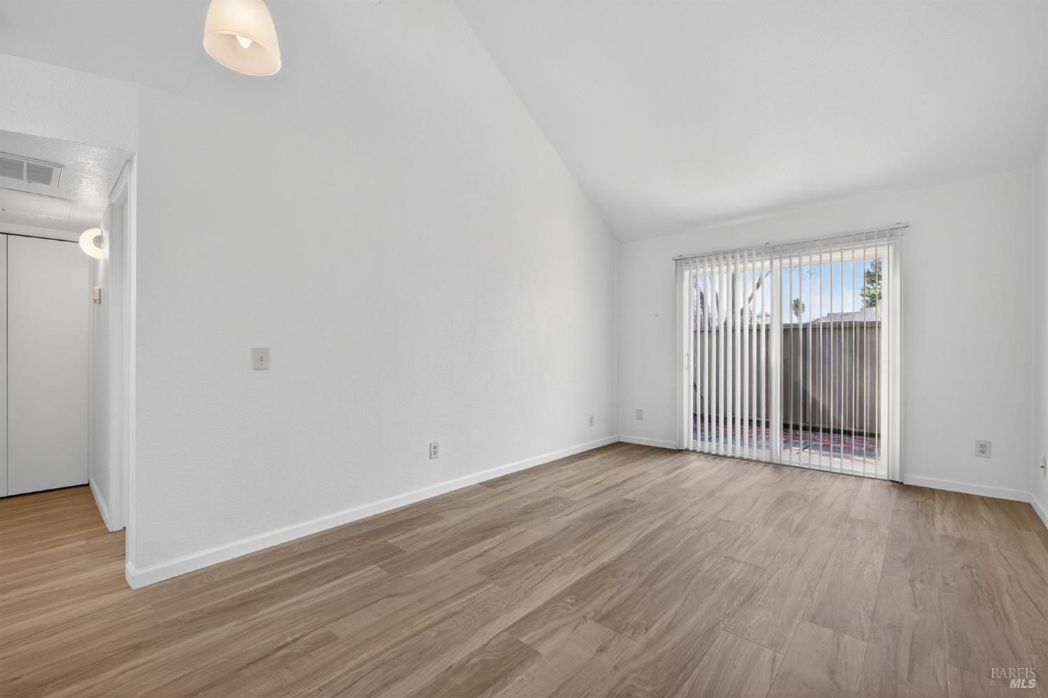 Detail Gallery Image 12 of 32 For 7733 Camino Colegio Unkn, Rohnert Park,  CA 94928 - 2 Beds | 2 Baths