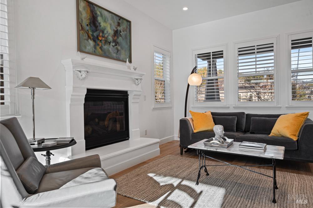 Detail Gallery Image 5 of 72 For 280 Pacific Heights Dr, Santa Rosa,  CA 95403 - 4 Beds | 3/1 Baths