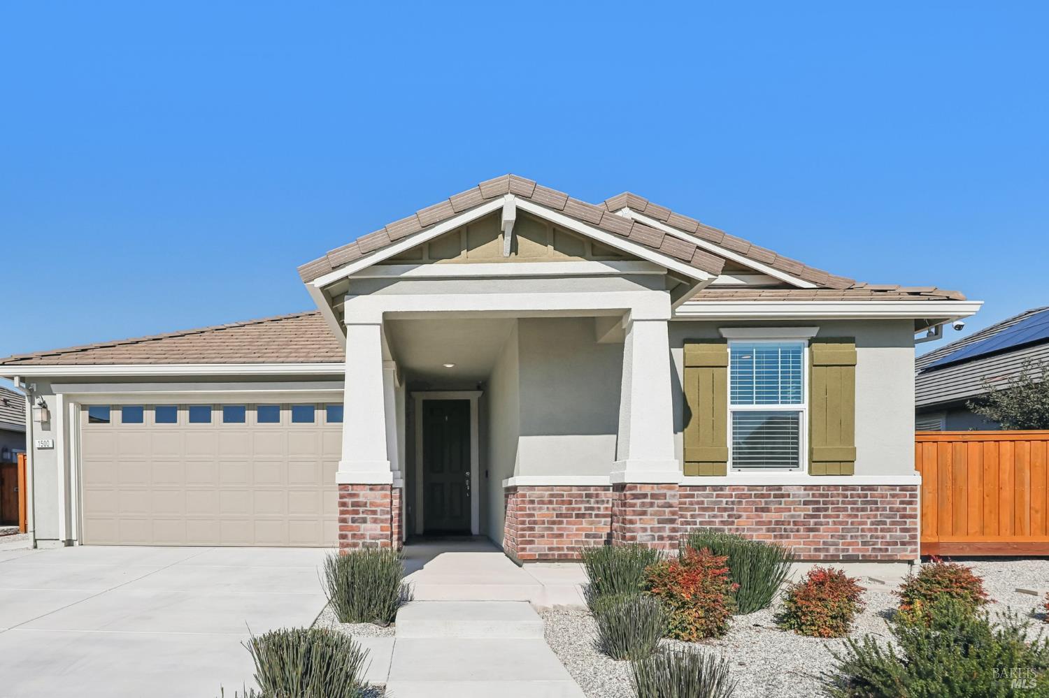 Front Image Thumbnail for BA326009779