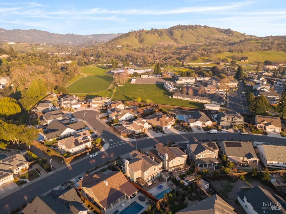 Detail Gallery Image 71 of 72 For 280 Pacific Heights Dr, Santa Rosa,  CA 95403 - 4 Beds | 3/1 Baths