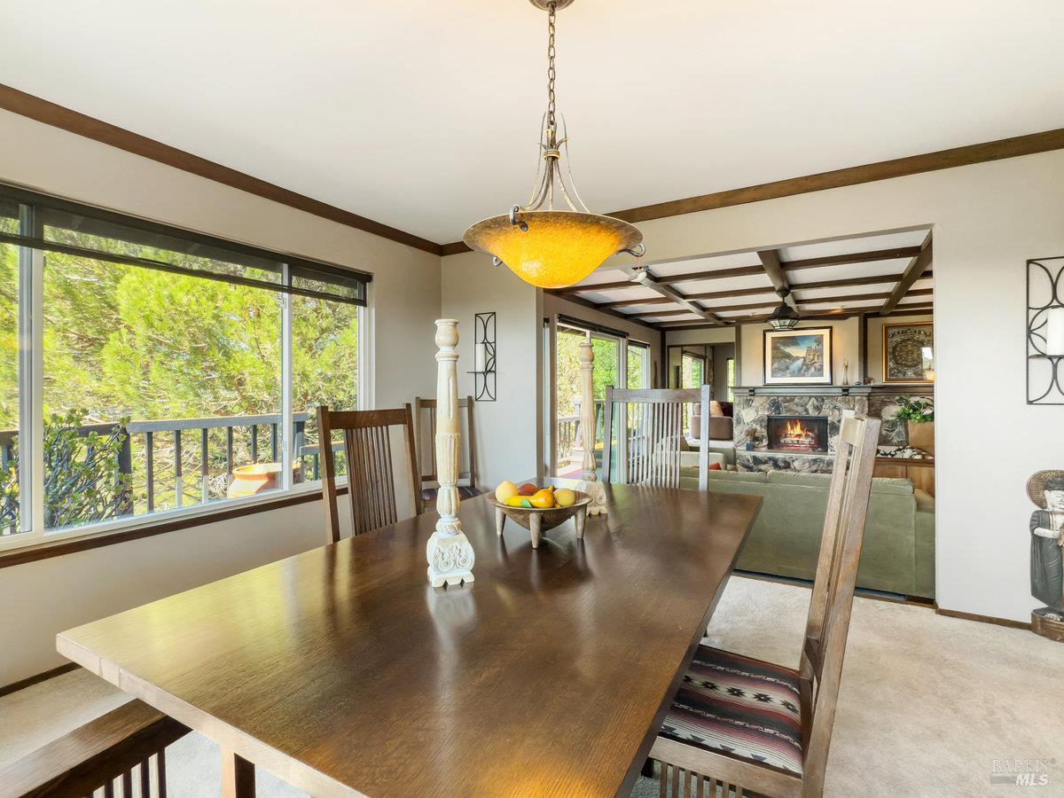 Detail Gallery Image 10 of 41 For 119 Oakmont Ave, San Rafael,  CA 94901 - 4 Beds | 3/1 Baths