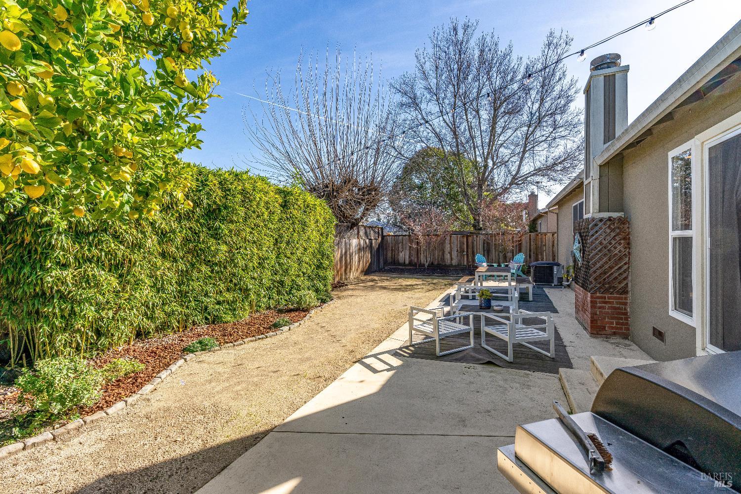 Detail Gallery Image 27 of 33 For 3770 Dover St, Napa,  CA 94558 - 3 Beds | 2 Baths