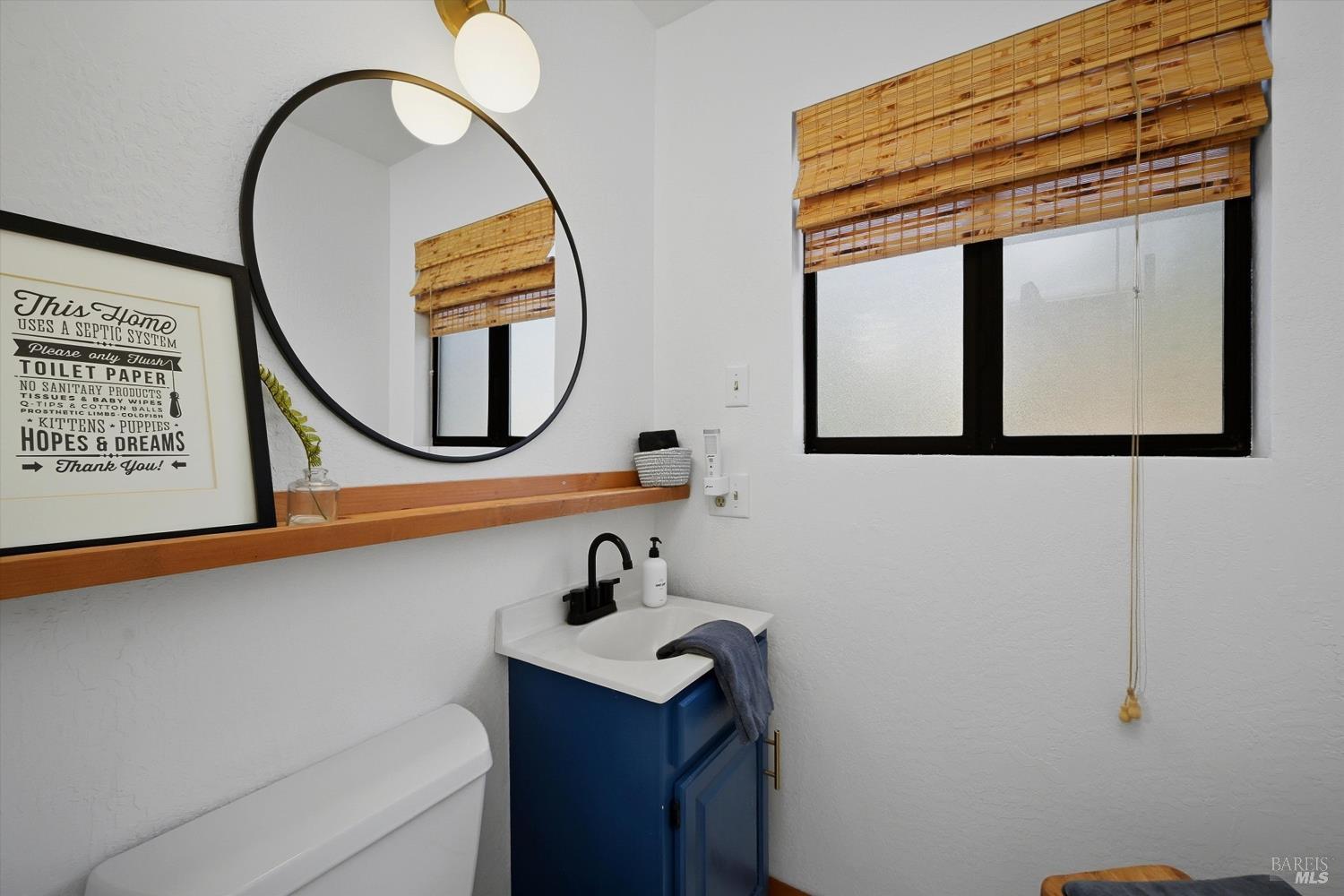 Detail Gallery Image 14 of 55 For 10727 E Highway 20 Unkn, Clearlake Oaks,  CA 95423 - 3 Beds | 3 Baths