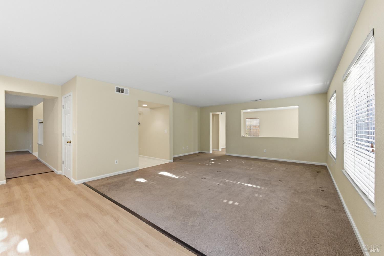 Detail Gallery Image 13 of 59 For 4595 Avondale Cir, Fairfield,  CA 94533 - 5 Beds | 2/1 Baths