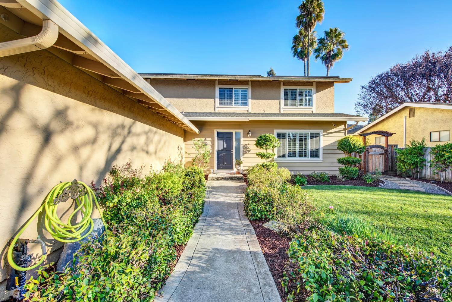 Detail Gallery Image 12 of 99 For 480 La Canada Ct, Morgan Hill,  CA 95037 - 5 Beds | 3/1 Baths