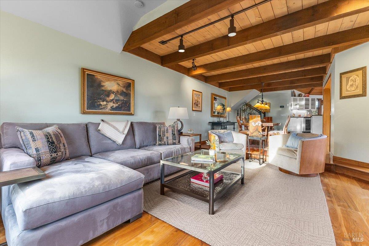 Detail Gallery Image 9 of 37 For 10045 Loch Haven Dr, Santa Rosa,  CA 95404 - 3 Beds | 2 Baths