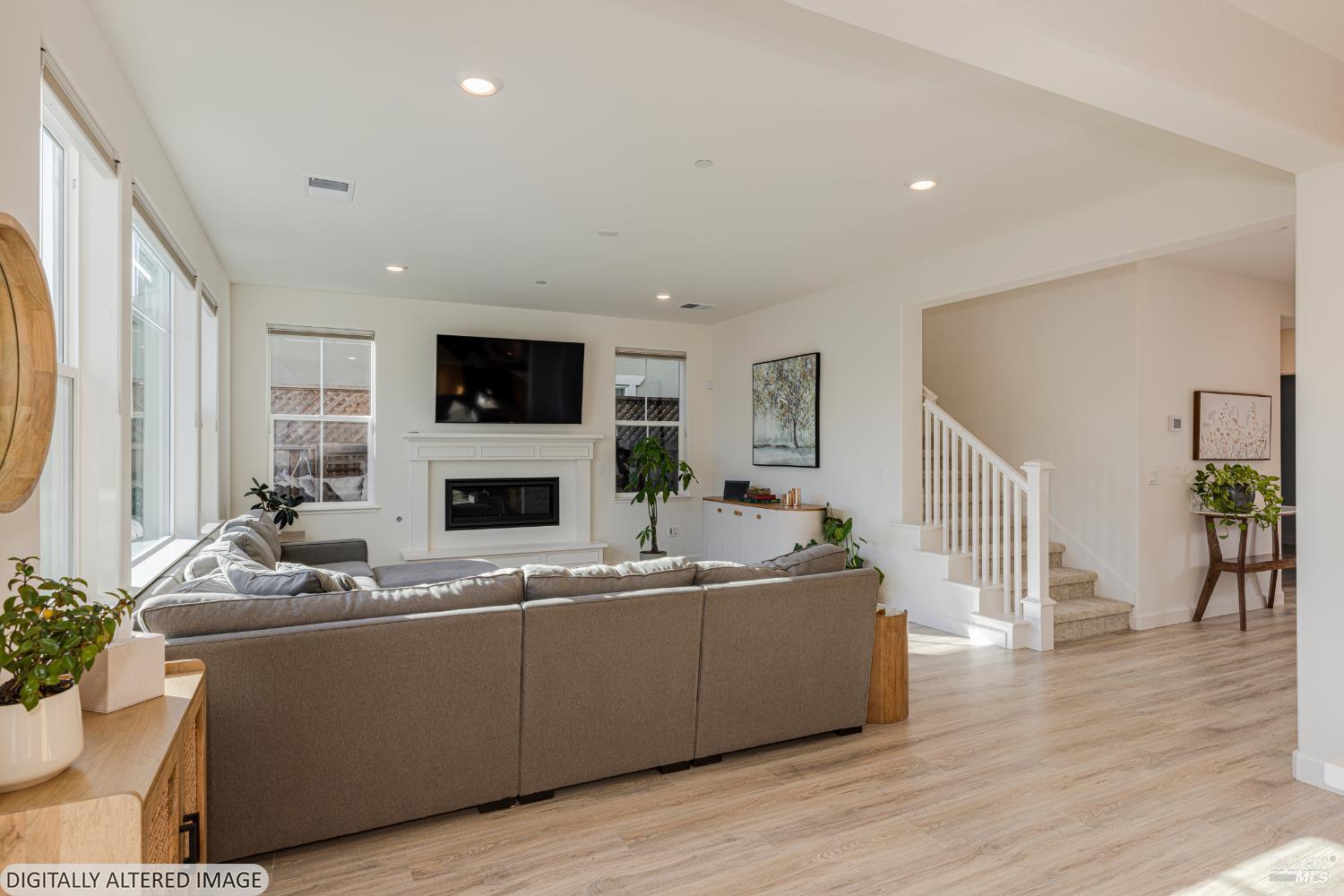 Detail Gallery Image 15 of 57 For 7448 Wendy Dr, Rohnert Park,  CA 94928 - 4 Beds | 3/1 Baths