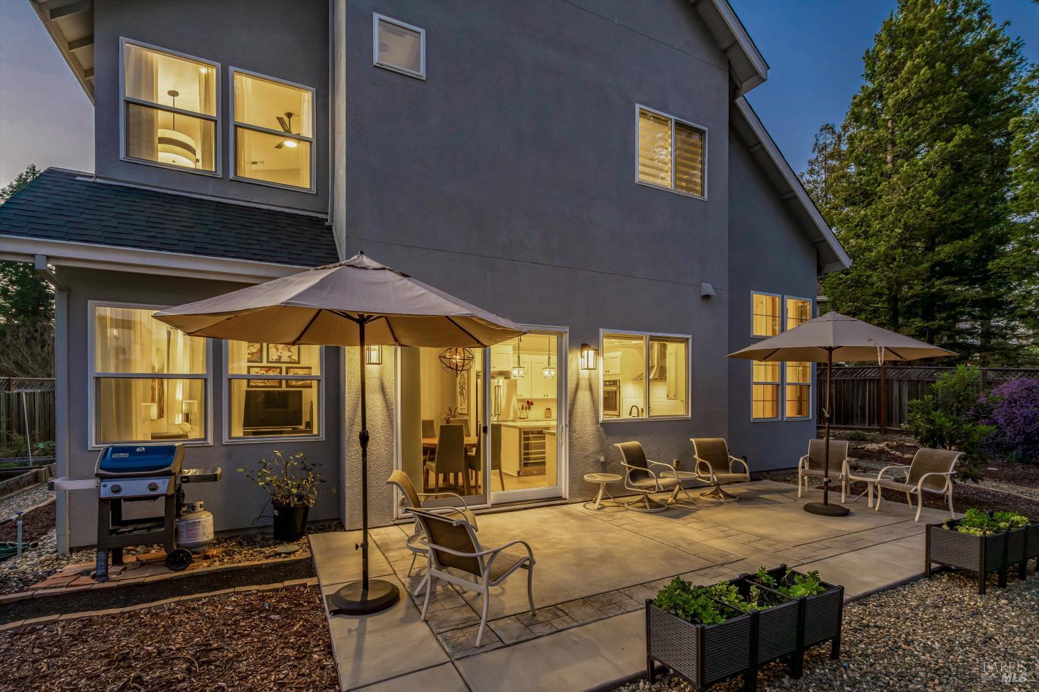 Detail Gallery Image 39 of 41 For 3702 Deauville Pl, Santa Rosa,  CA 95403 - 4 Beds | 3 Baths