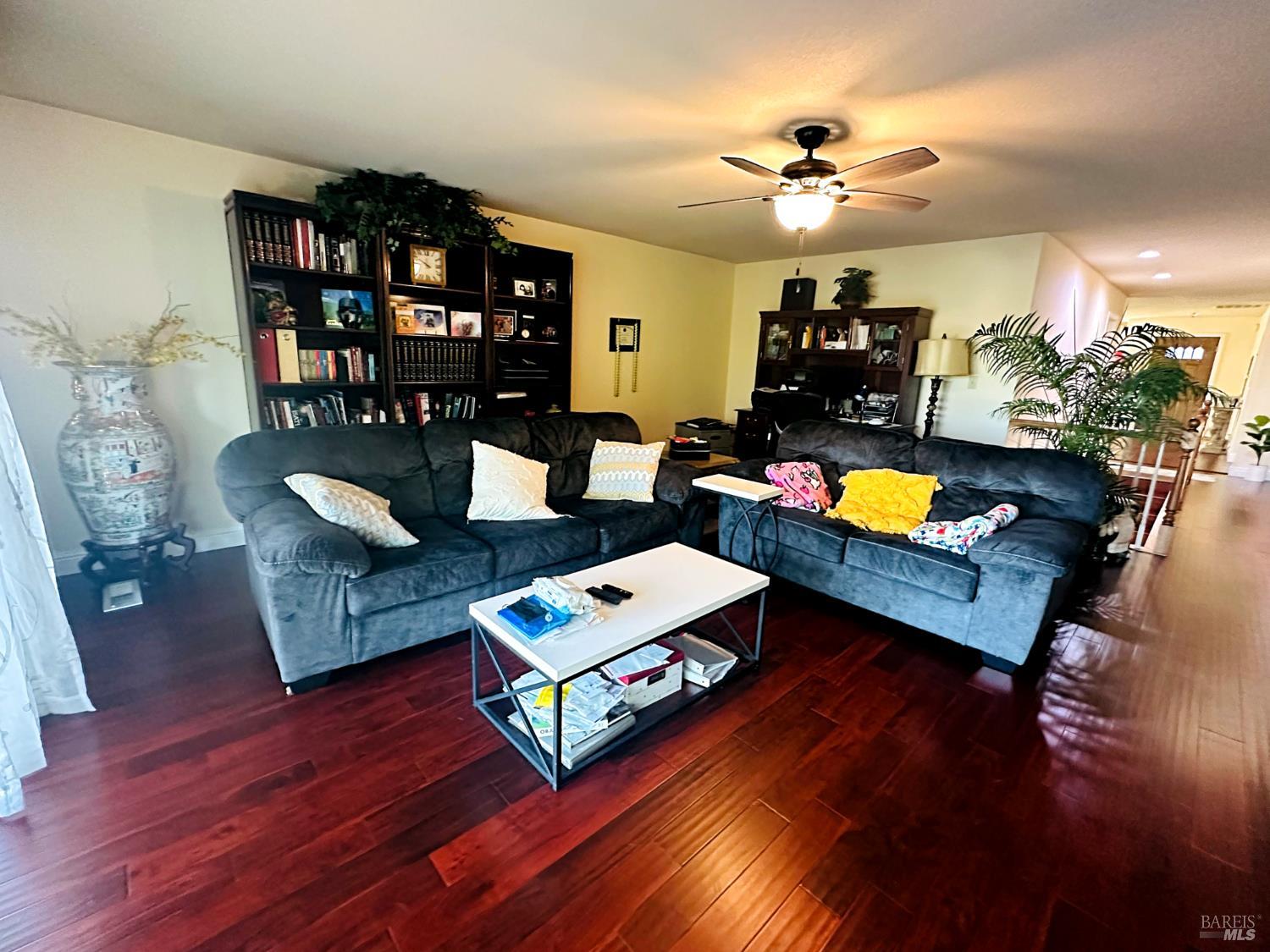 Detail Gallery Image 21 of 54 For 32 Romine Way, Vallejo,  CA 94591 - 5 Beds | 3 Baths