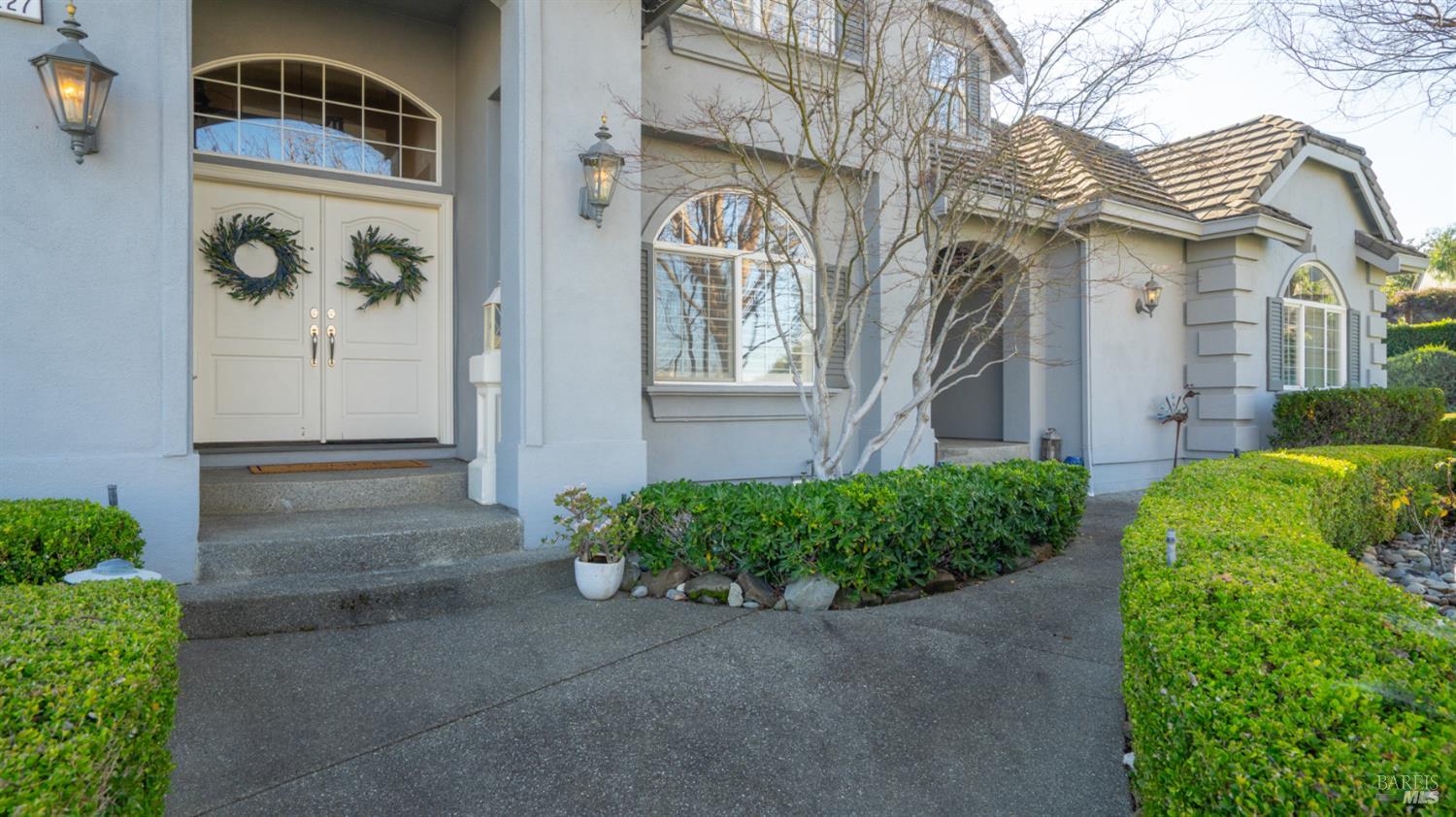 Detail Gallery Image 10 of 89 For 3227 Balmoral Ct, Fairfield,  CA 94534 - 4 Beds | 2/1 Baths