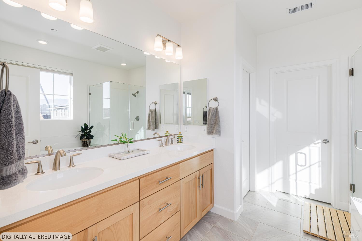 Detail Gallery Image 22 of 57 For 7448 Wendy Dr, Rohnert Park,  CA 94928 - 4 Beds | 3/1 Baths