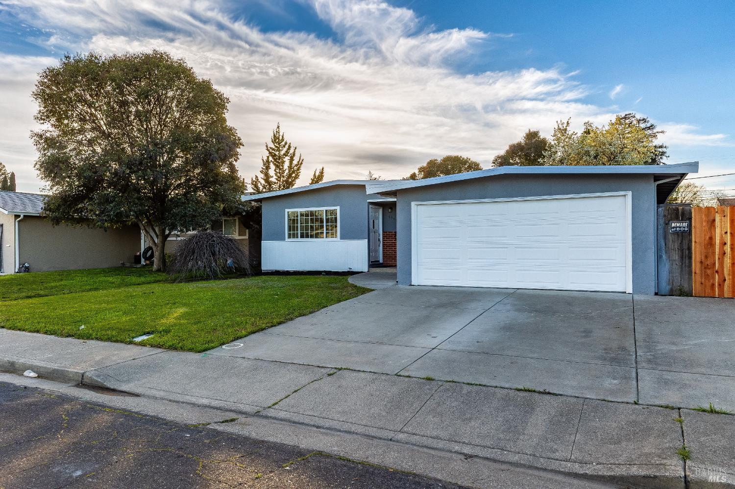 Detail Gallery Image 2 of 31 For 1845 San Anselmo St, Fairfield,  CA 94533 - 3 Beds | 2 Baths