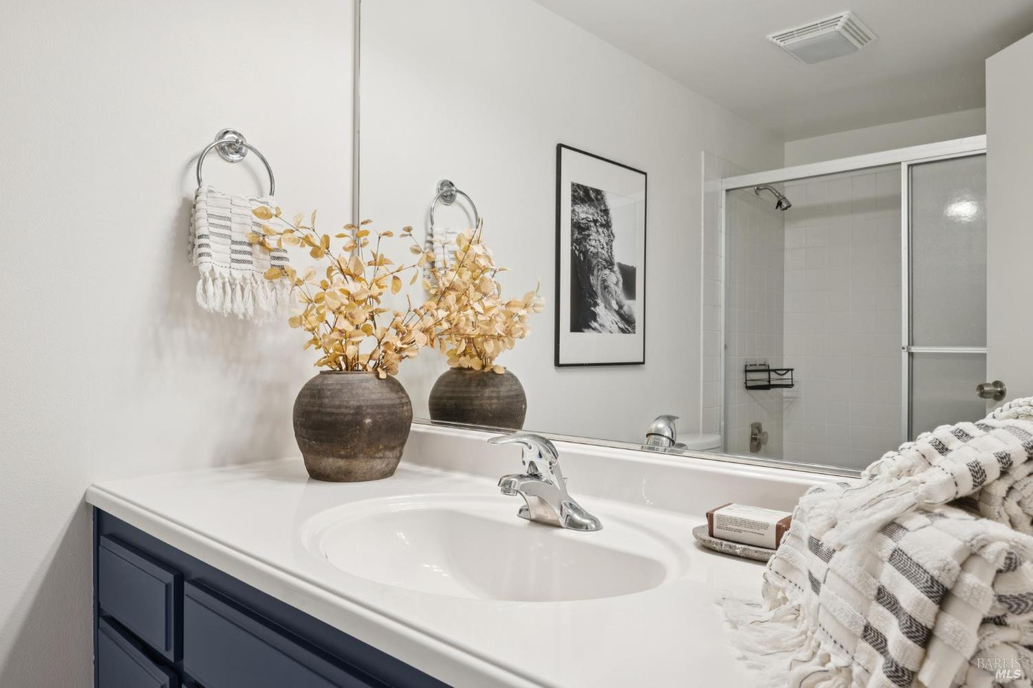 Detail Gallery Image 40 of 47 For 100 Milland Dr, Mill Valley,  CA 94941 - 2 Beds | 2/1 Baths