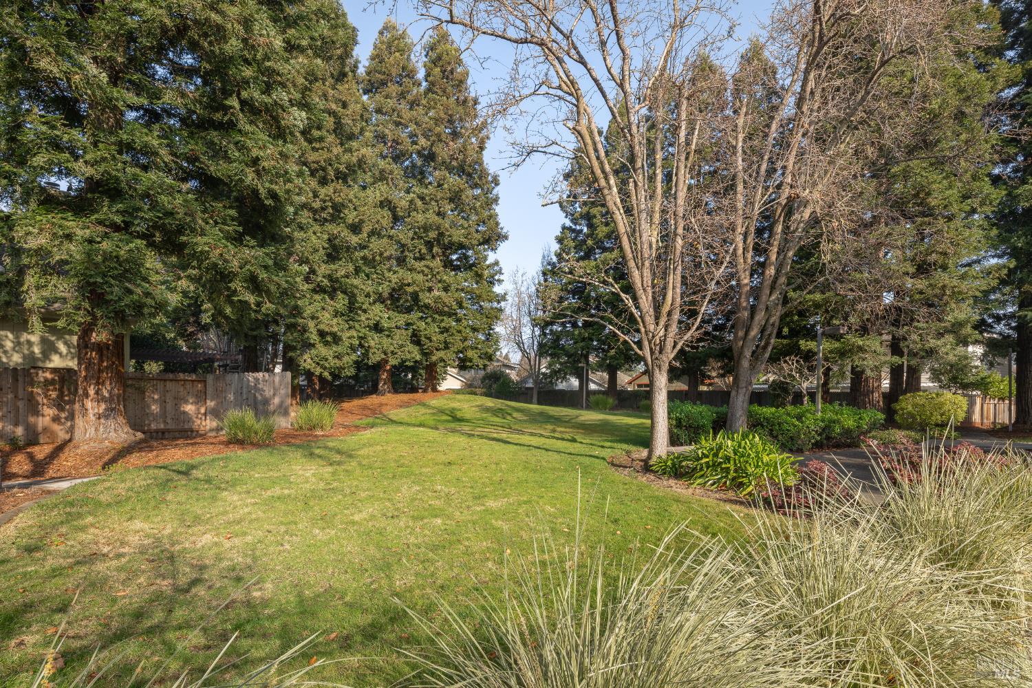 Detail Gallery Image 32 of 35 For 229 S Temelec Cir, Sonoma,  CA 95476 - 3 Beds | 2/1 Baths
