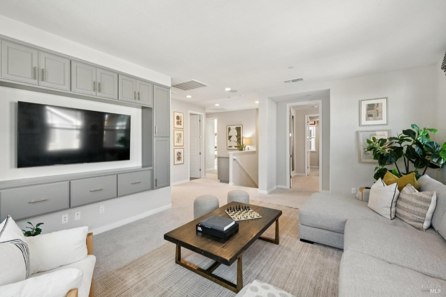 Detail Gallery Image 32 of 78 For 1805 Alvarado St, Petaluma,  CA 94952 - 4 Beds | 3 Baths