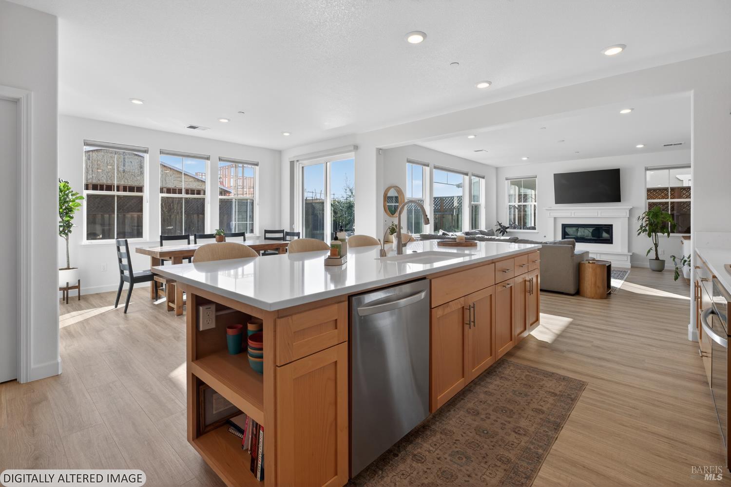 Detail Gallery Image 5 of 57 For 7448 Wendy Dr, Rohnert Park,  CA 94928 - 4 Beds | 3/1 Baths