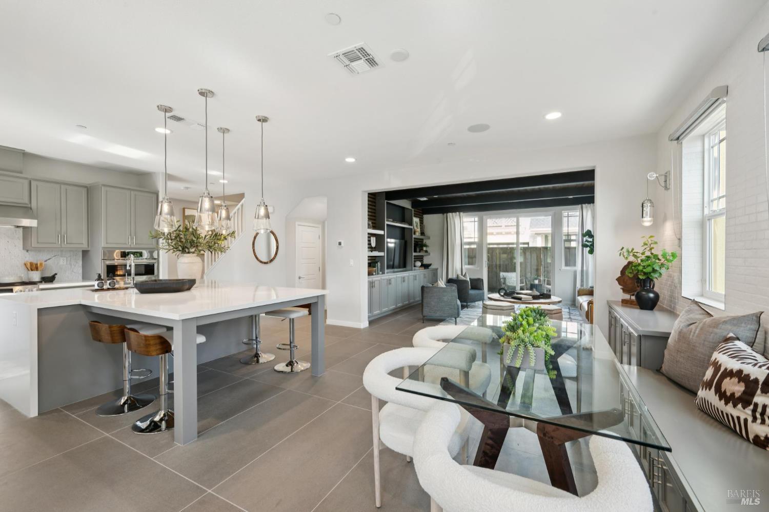 Detail Gallery Image 7 of 78 For 1805 Alvarado St, Petaluma,  CA 94952 - 4 Beds | 3 Baths