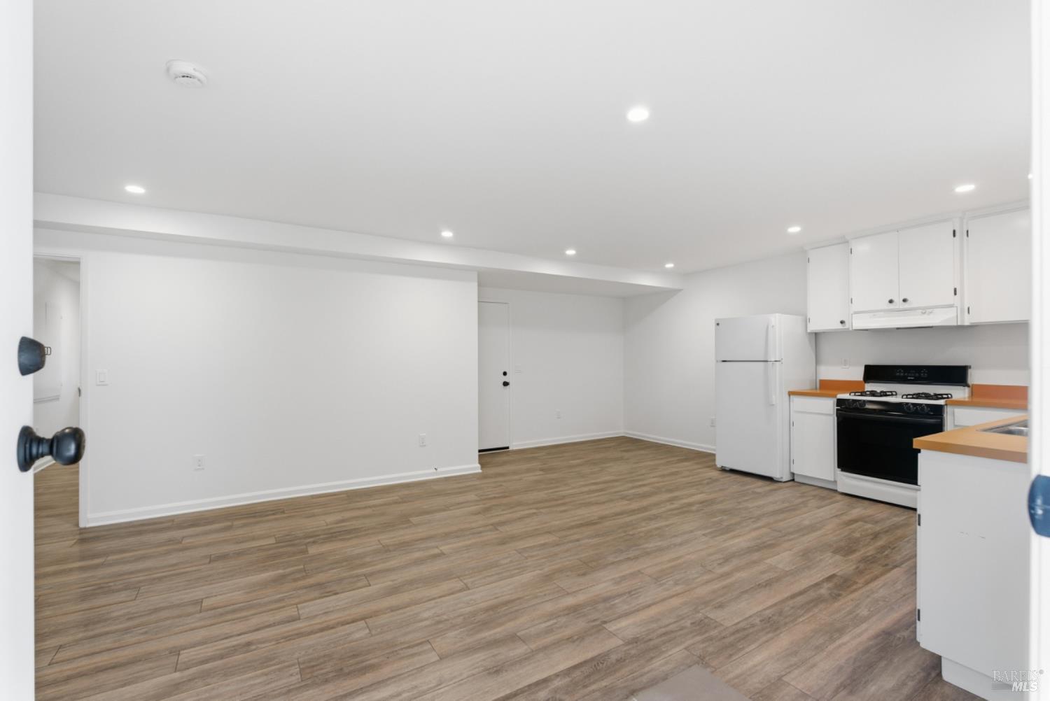 Detail Gallery Image 41 of 67 For 69 Corte Madera Ave, Corte Madera,  CA 94925 - – Beds | – Baths