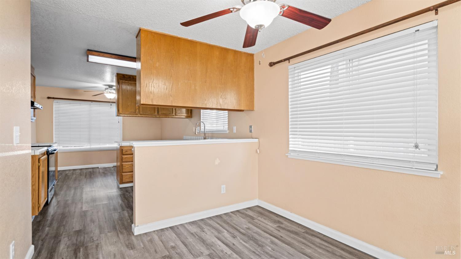 Detail Gallery Image 13 of 41 For 2913 Balsam Ct, Fairfield,  CA 94533 - 4 Beds | 2 Baths