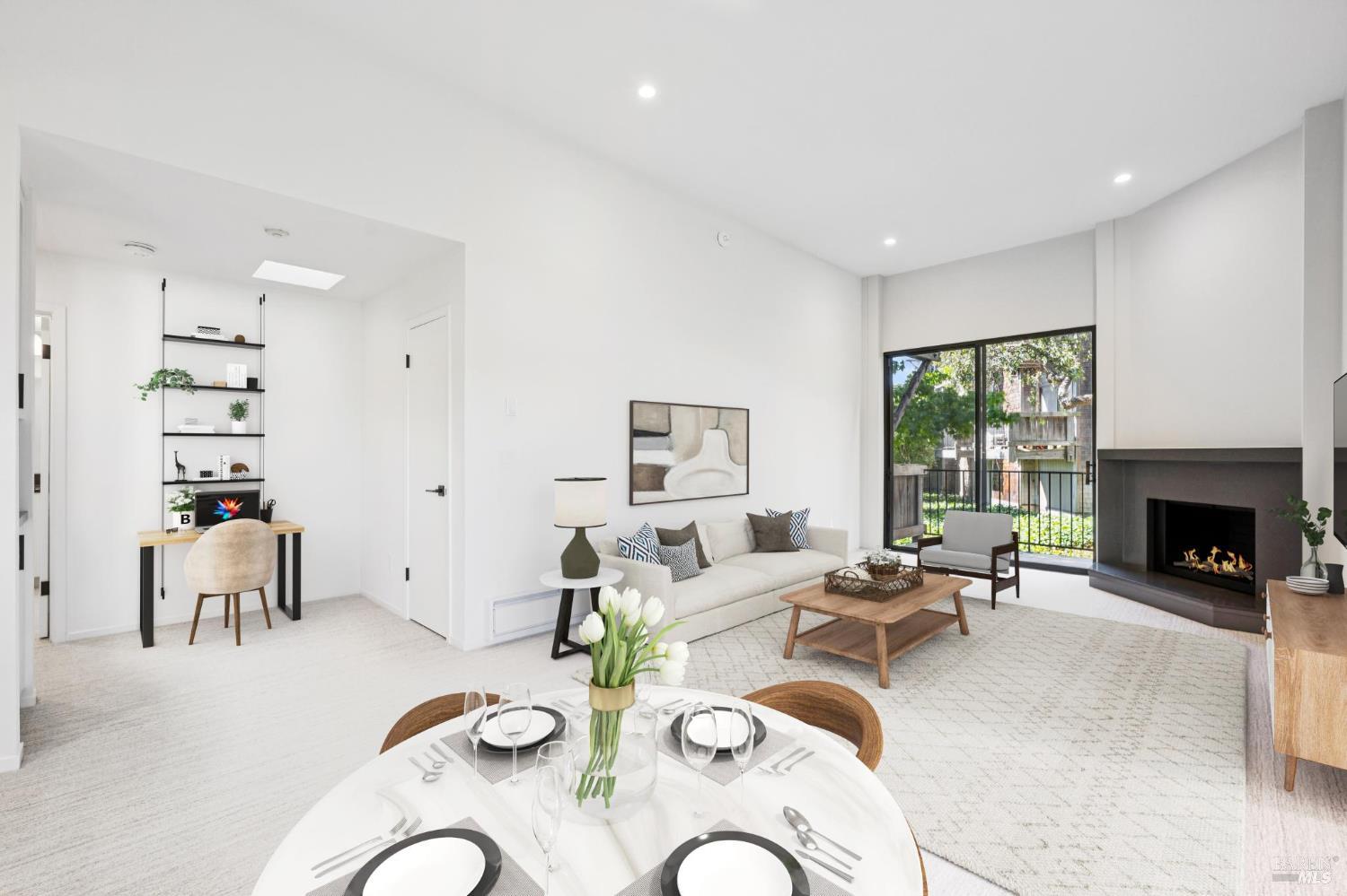 Detail Gallery Image 3 of 39 For 561 Seaver Dr, Mill Valley,  CA 94941 - 1 Beds | 1 Baths