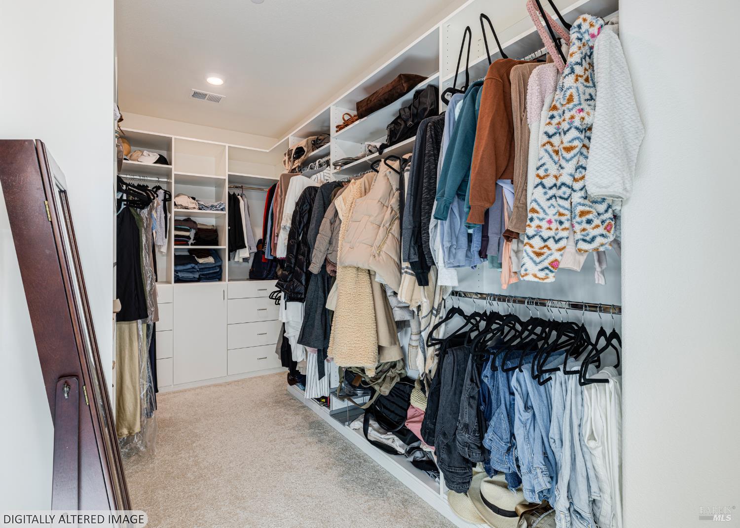 Detail Gallery Image 23 of 57 For 7448 Wendy Dr, Rohnert Park,  CA 94928 - 4 Beds | 3/1 Baths