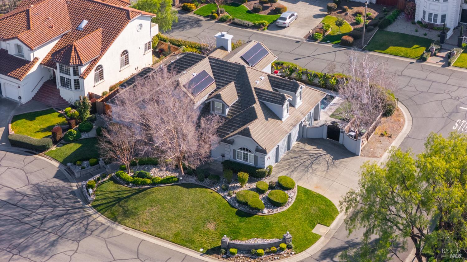 Detail Gallery Image 4 of 89 For 3227 Balmoral Ct, Fairfield,  CA 94534 - 4 Beds | 2/1 Baths