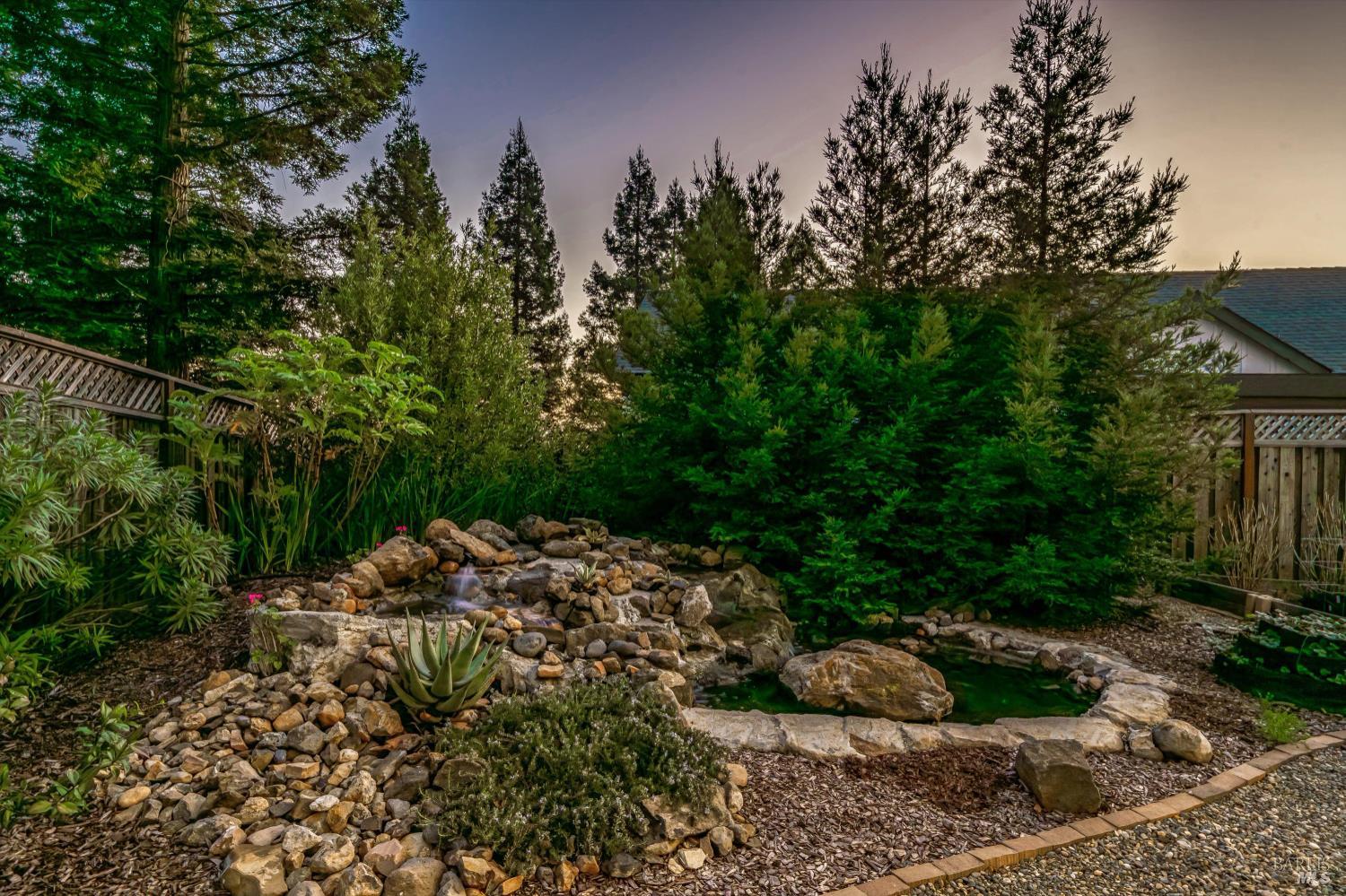 Detail Gallery Image 3 of 41 For 3702 Deauville Pl, Santa Rosa,  CA 95403 - 4 Beds | 3 Baths