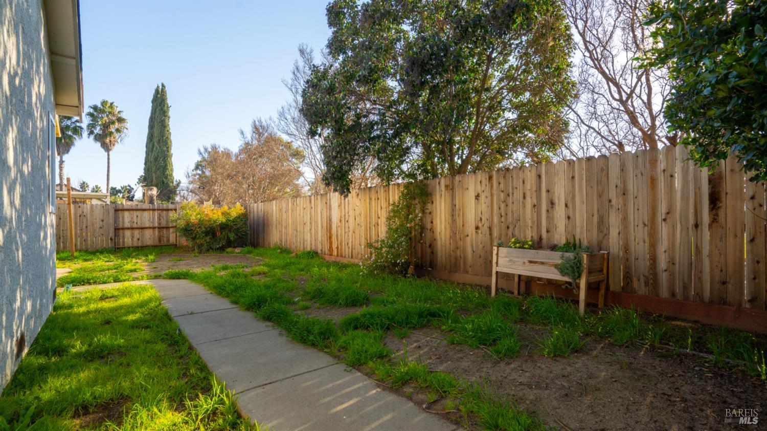 Detail Gallery Image 39 of 41 For 2913 Balsam Ct, Fairfield,  CA 94533 - 4 Beds | 2 Baths