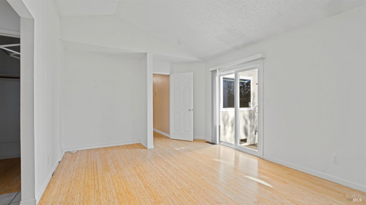 Detail Gallery Image 31 of 41 For 2913 Balsam Ct, Fairfield,  CA 94533 - 4 Beds | 2 Baths