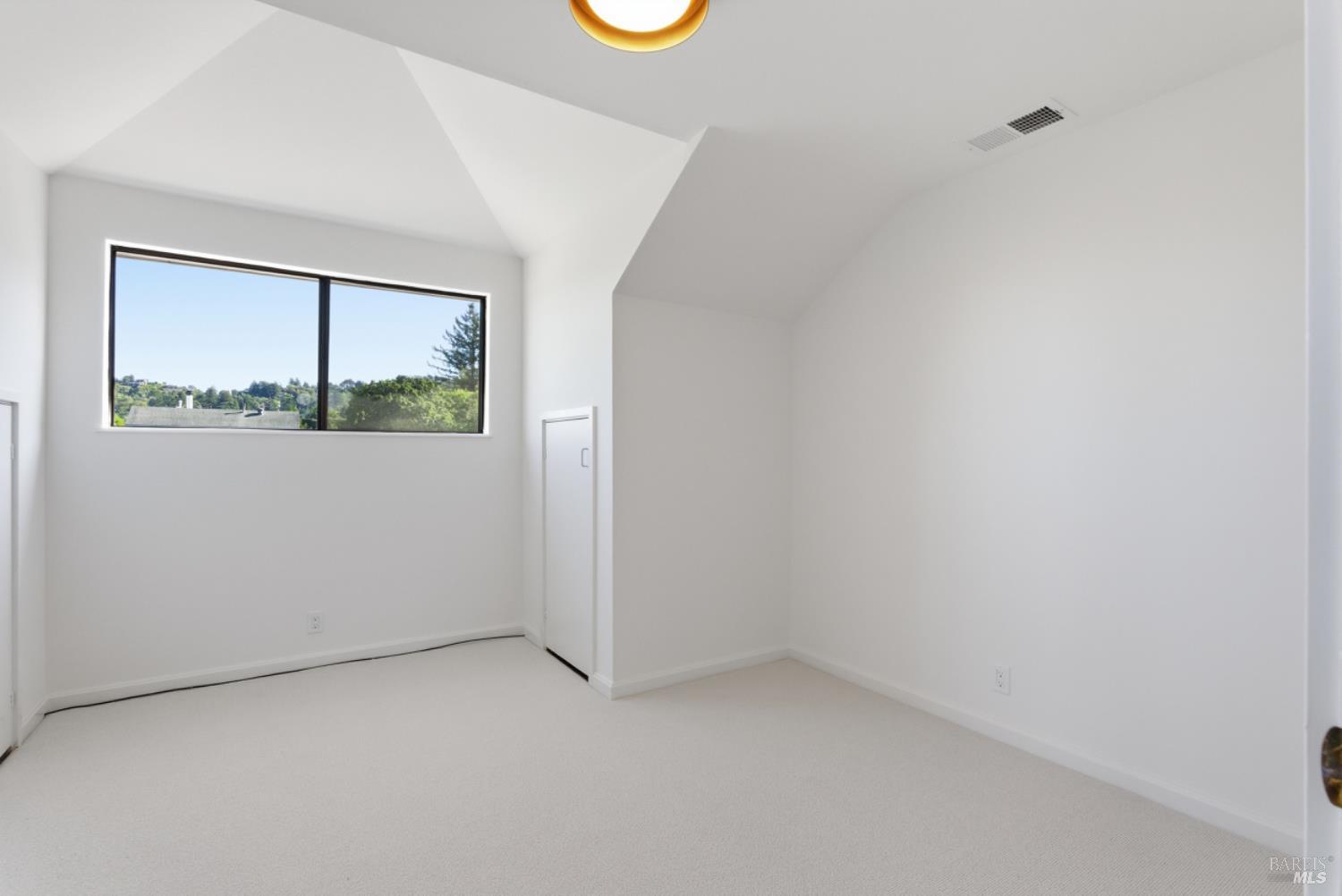 Detail Gallery Image 9 of 67 For 69 Corte Madera Ave, Corte Madera,  CA 94925 - – Beds | – Baths