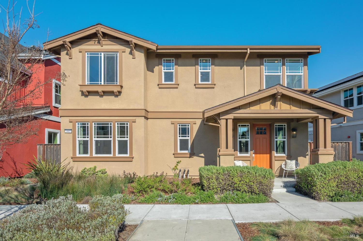 Detail Gallery Image 4 of 78 For 1805 Alvarado St, Petaluma,  CA 94952 - 4 Beds | 3 Baths