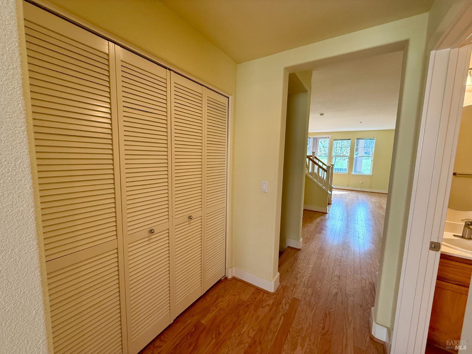 Detail Gallery Image 24 of 36 For 91 Almond Ct, San Rafael,  CA 94903 - 2 Beds | 2/1 Baths