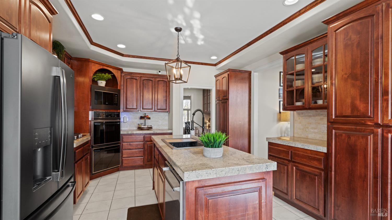Detail Gallery Image 27 of 89 For 3227 Balmoral Ct, Fairfield,  CA 94534 - 4 Beds | 2/1 Baths