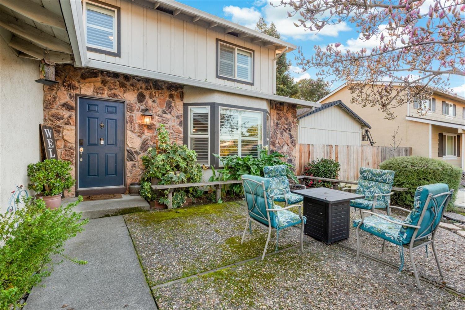 Detail Gallery Image 4 of 65 For 3511 Norwalk Pl, Fairfield,  CA 94534 - 5 Beds | 3 Baths