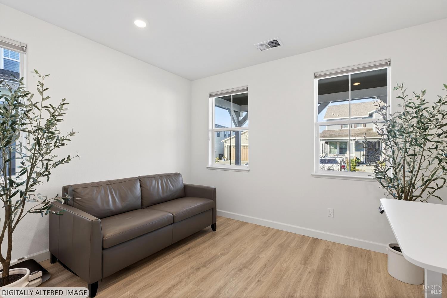 Detail Gallery Image 18 of 57 For 7448 Wendy Dr, Rohnert Park,  CA 94928 - 4 Beds | 3/1 Baths