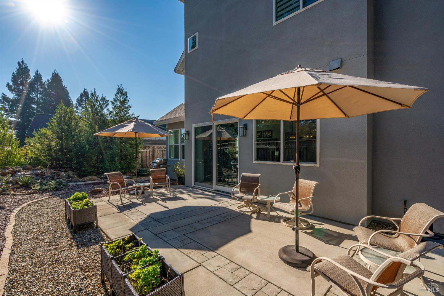 Detail Gallery Image 37 of 41 For 3702 Deauville Pl, Santa Rosa,  CA 95403 - 4 Beds | 3 Baths