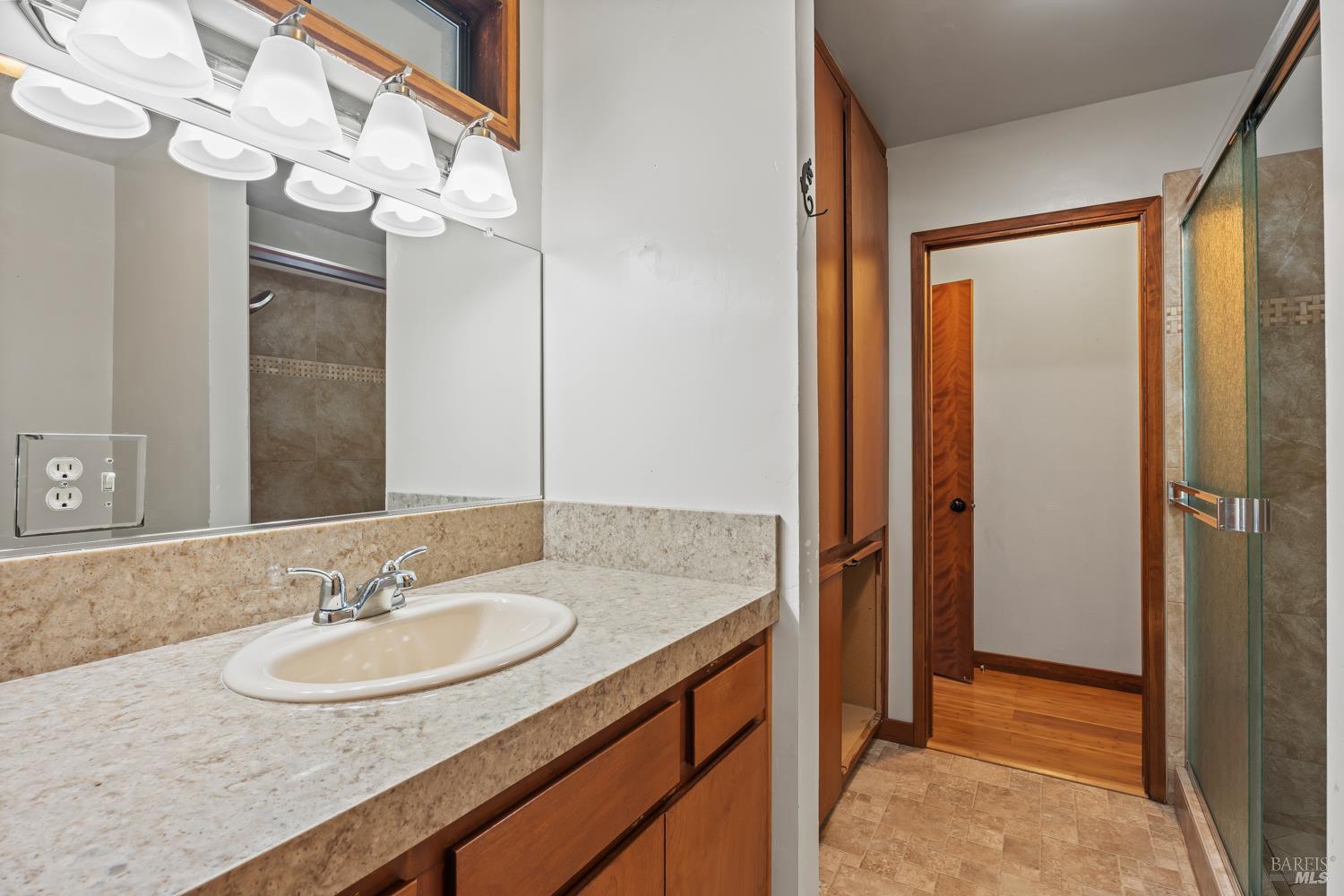 Detail Gallery Image 10 of 21 For 24860 Clover Cir, Willits,  CA 95490 - 2 Beds | 1 Baths