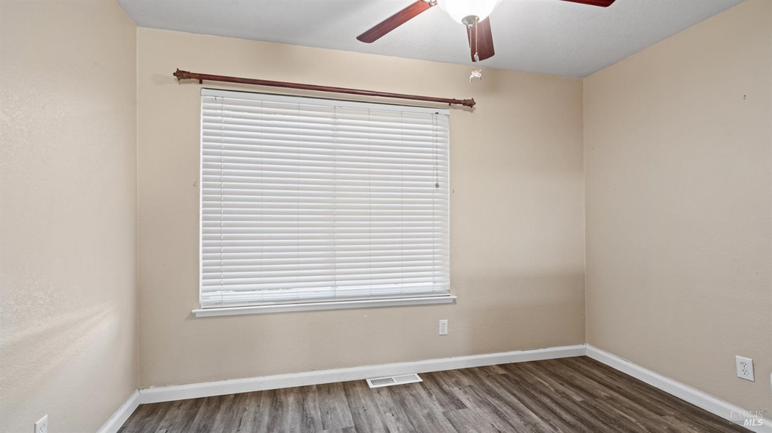 Detail Gallery Image 18 of 41 For 2913 Balsam Ct, Fairfield,  CA 94533 - 4 Beds | 2 Baths