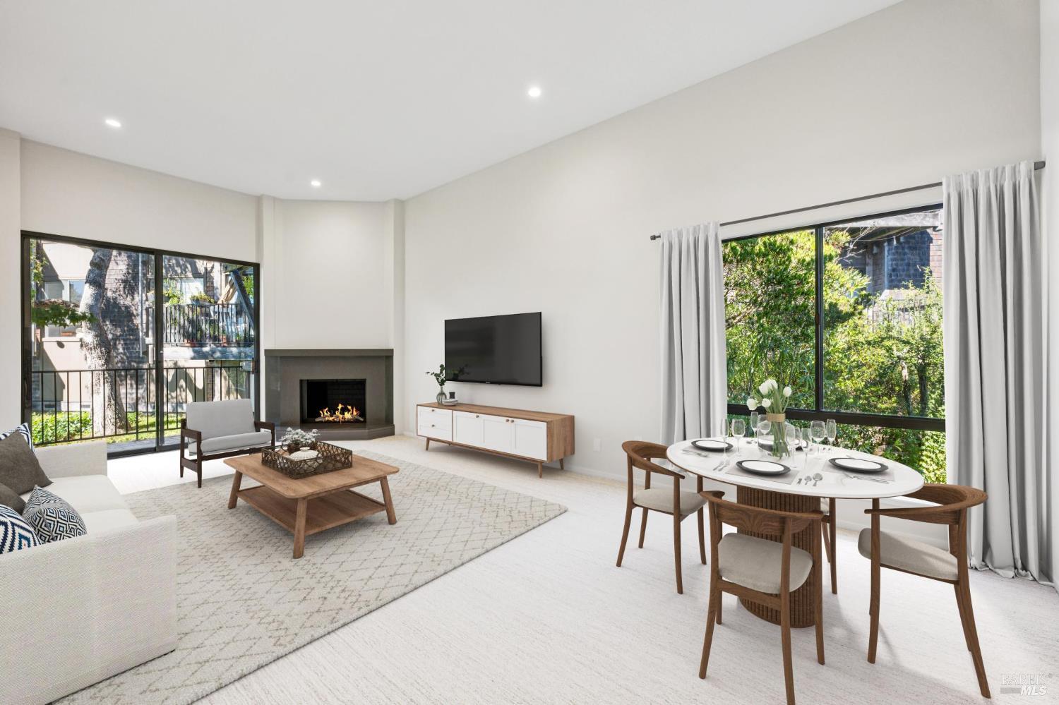 Detail Gallery Image 7 of 39 For 561 Seaver Dr, Mill Valley,  CA 94941 - 1 Beds | 1 Baths