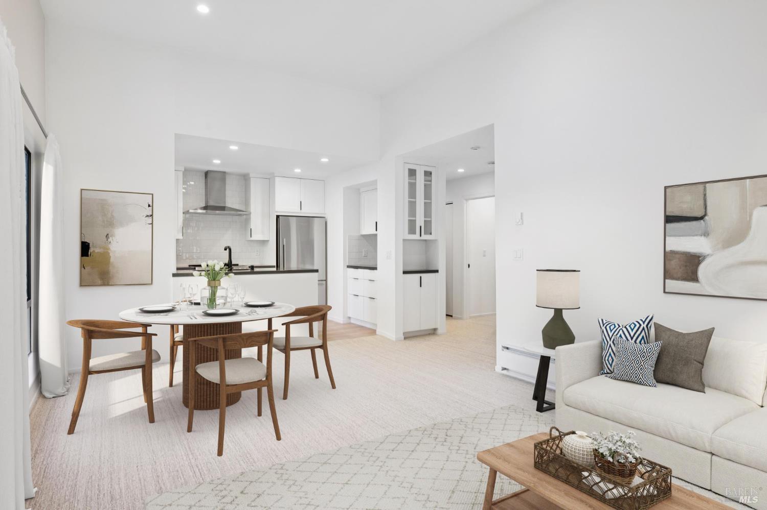 Detail Gallery Image 6 of 39 For 561 Seaver Dr, Mill Valley,  CA 94941 - 1 Beds | 1 Baths