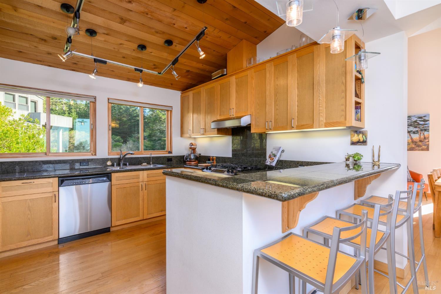 Detail Gallery Image 8 of 32 For 350 Conifer Close Rd, The Sea Ranch,  CA 95497 - 2 Beds | 2/1 Baths