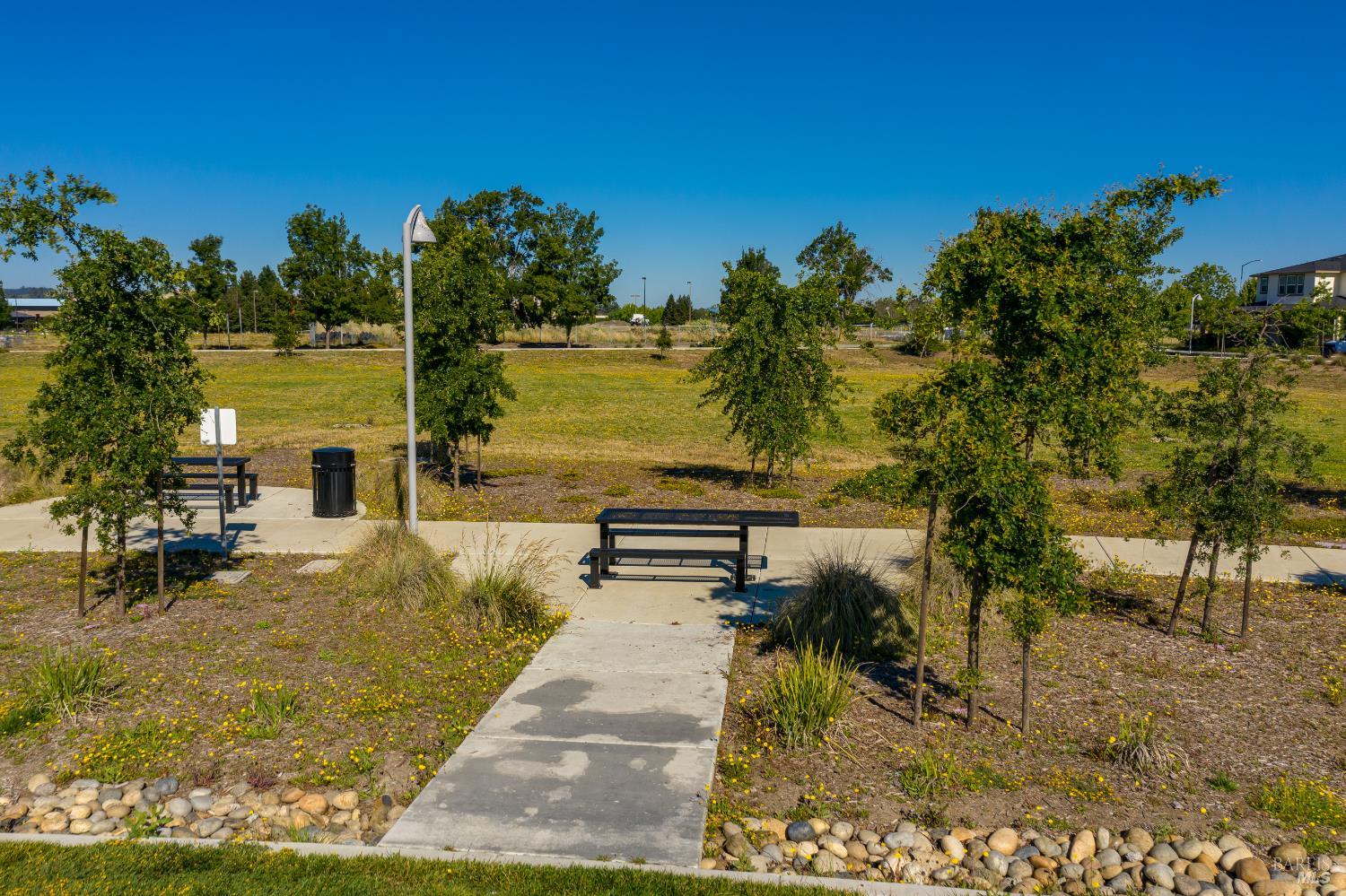 Detail Gallery Image 52 of 57 For 7448 Wendy Dr, Rohnert Park,  CA 94928 - 4 Beds | 3/1 Baths
