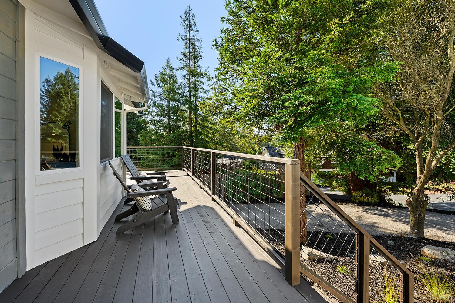 Detail Gallery Image 46 of 48 For 210 Burgundy Rd, Healdsburg,  CA 95448 - 3 Beds | 3 Baths